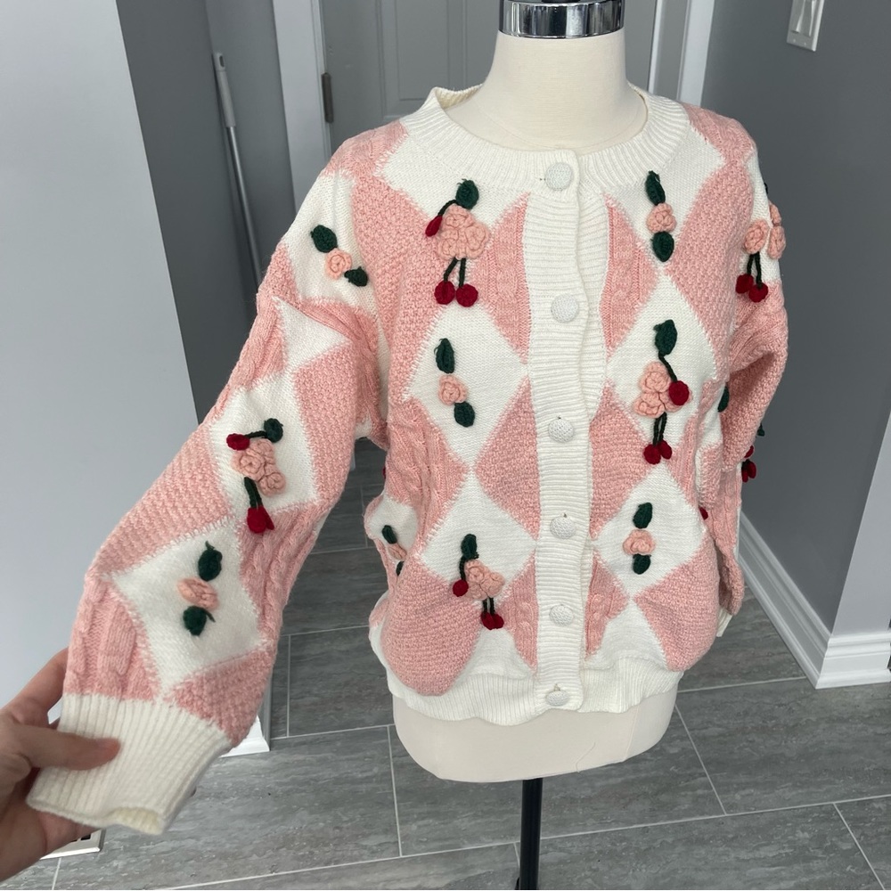 【#18】cute pink cherry sweater size S